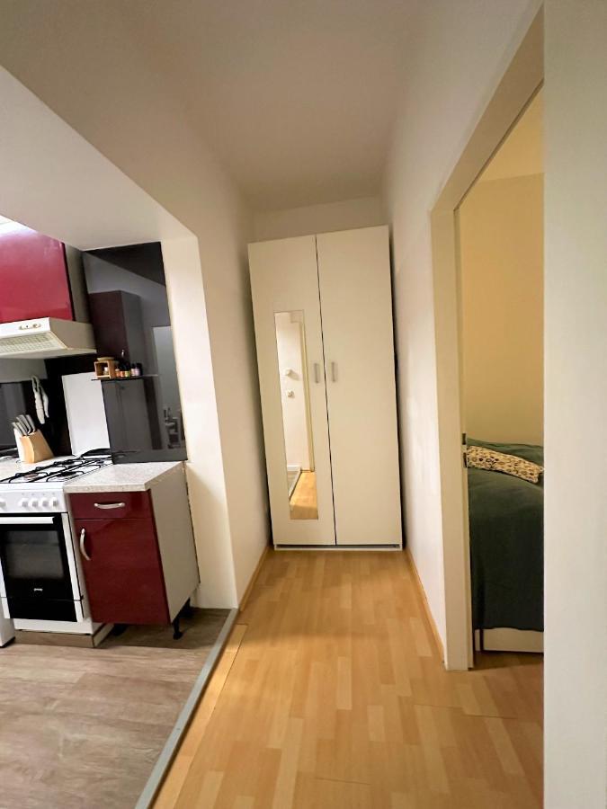 Cosy & Quiet In 17Th District Apartman Bécs Kültér fotó