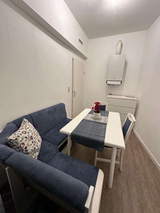 Cosy & Quiet In 17Th District Apartman Bécs Kültér fotó