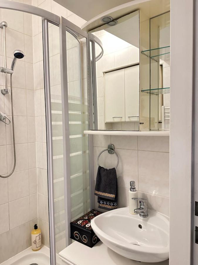Cosy & Quiet In 17Th District Apartman Bécs Kültér fotó